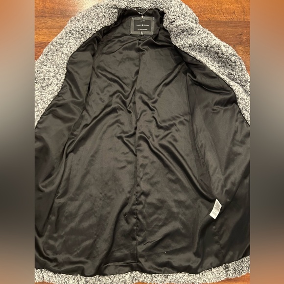 Lucky Brand Long Faux Fur Jacket Gray Black Snap Closure Teddy Women’s Size XS - Picture 6 of 7